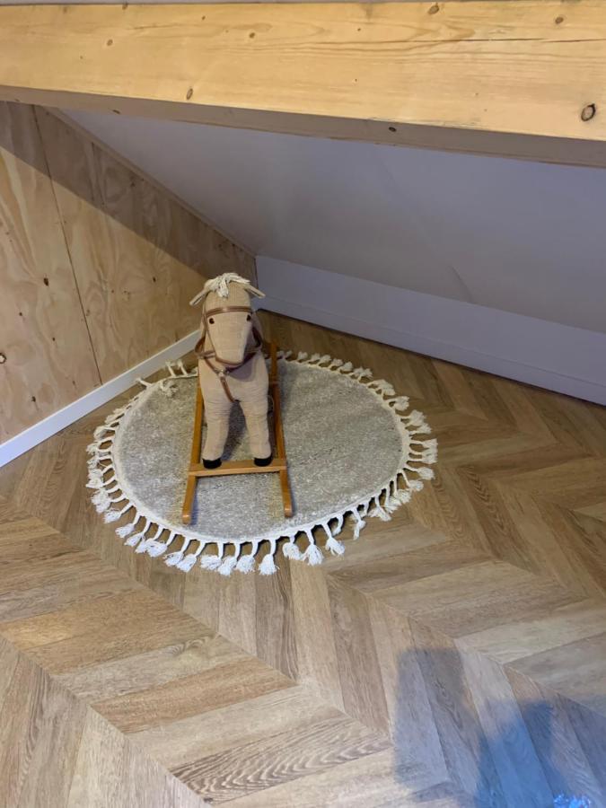 신트 아날란트 Tiny House Thuus 빌라 외부 사진
