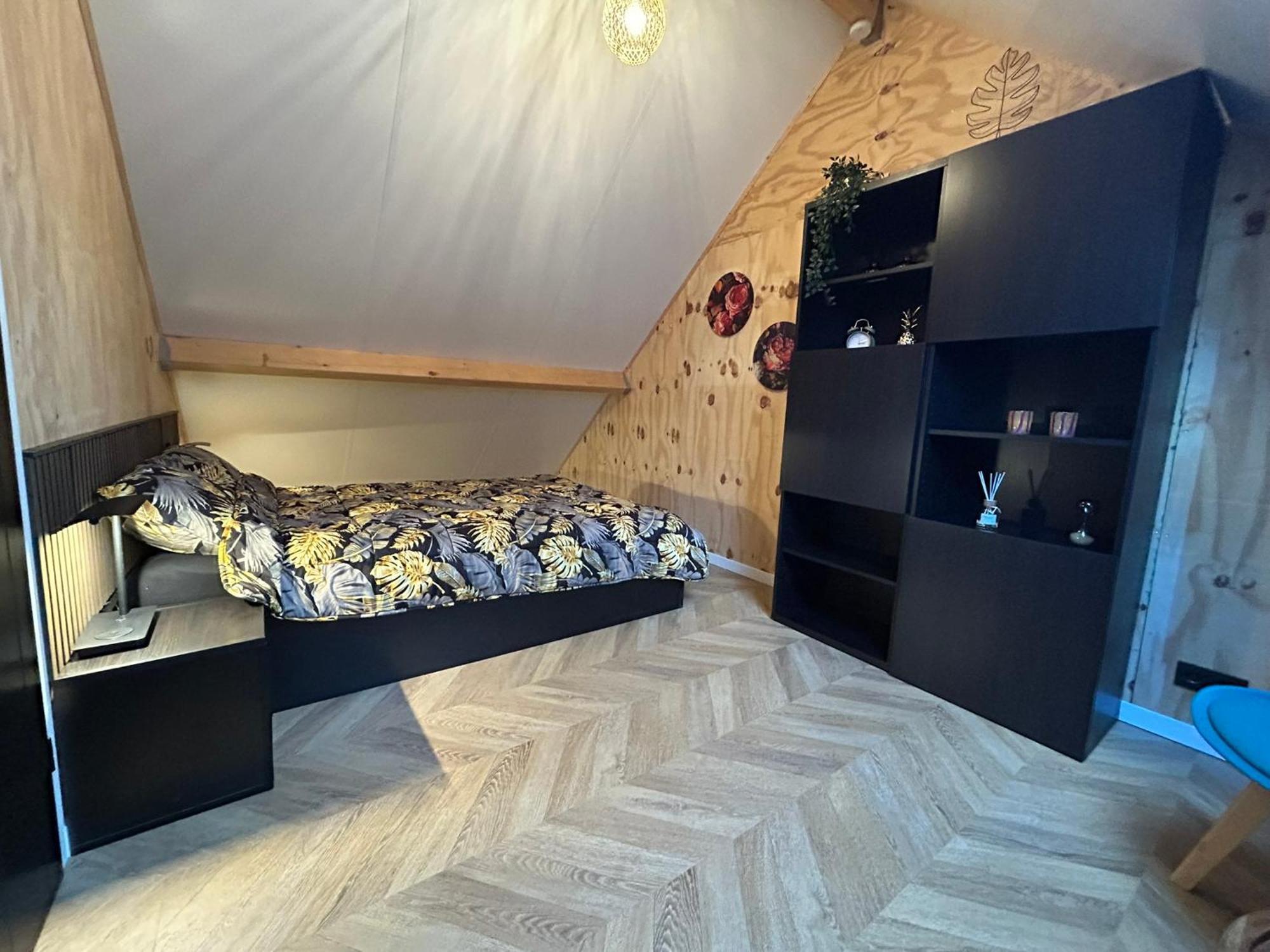 신트 아날란트 Tiny House Thuus 빌라 외부 사진